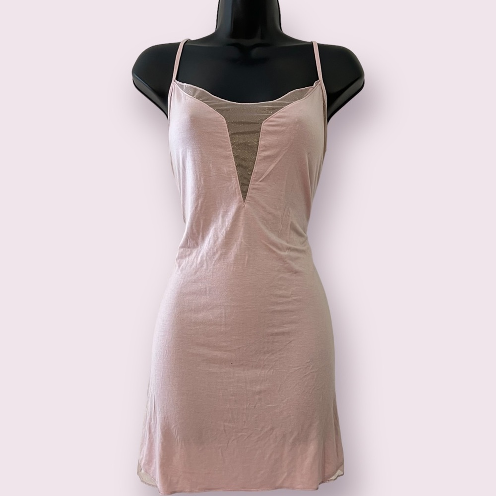Victoria’s Secret | Super Soft and Sexy Lingerie Slip with adjustable Strap | M